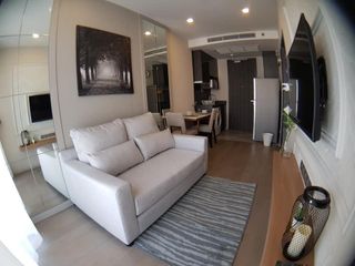 À louer 1 chambre condo à Khlong Toei, Bangkok