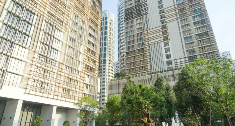 For rent 2 bedrooms condo in Khlong Toei, Bangkok