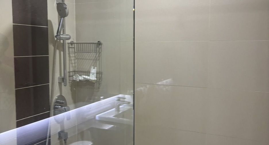 Wohnung zur Miete mit 1 Zimmer in Yan Nawa, Bangkok