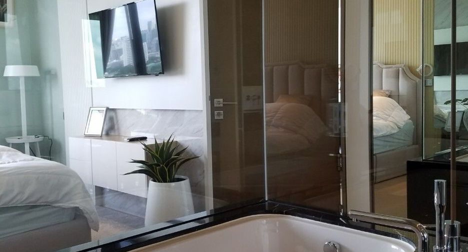 For rent 1 bed condo in Sathon, Bangkok