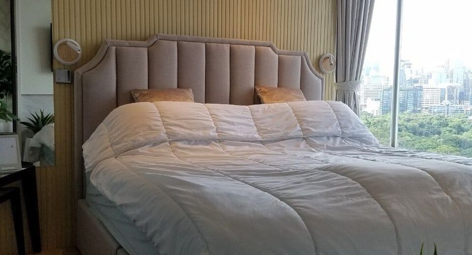 For rent 1 bed condo in Sathon, Bangkok