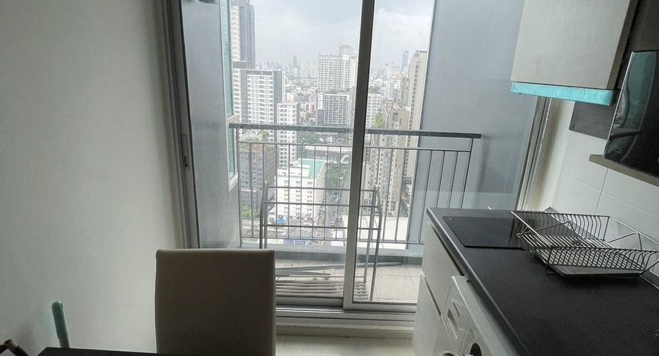For rent 1 bed condo in Huai Khwang, Bangkok