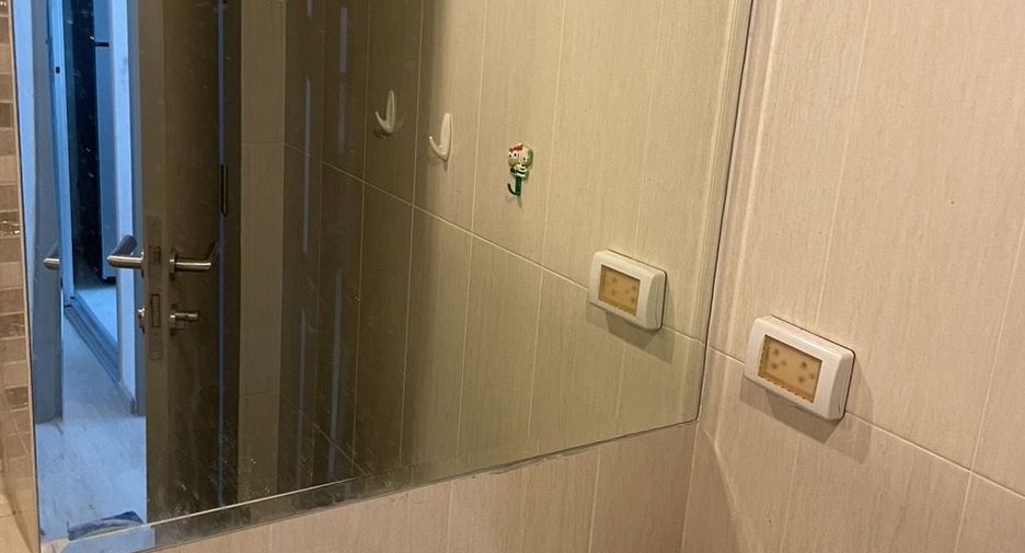For rent 1 bed condo in Huai Khwang, Bangkok