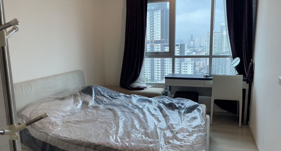 For rent 1 bed condo in Huai Khwang, Bangkok
