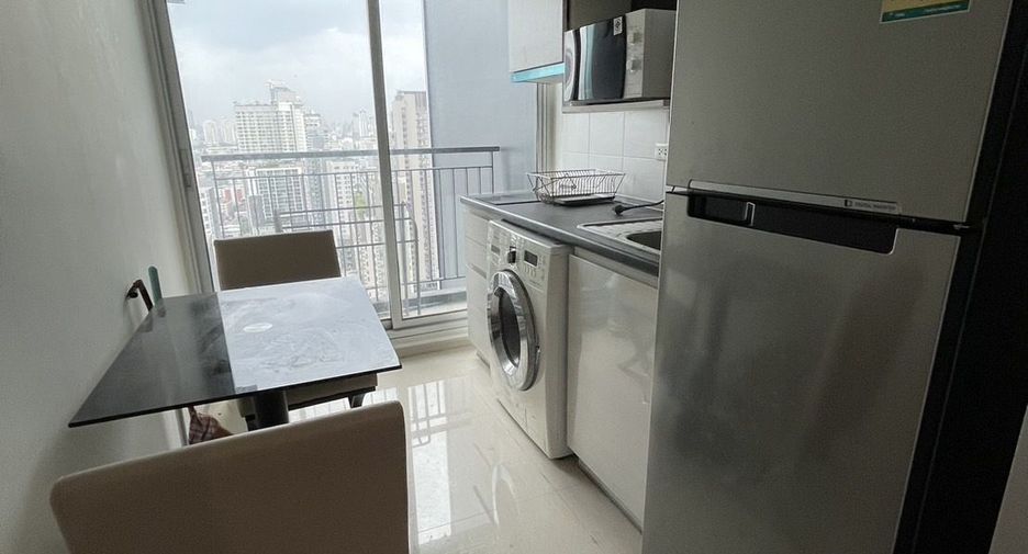 For rent 1 bed condo in Huai Khwang, Bangkok