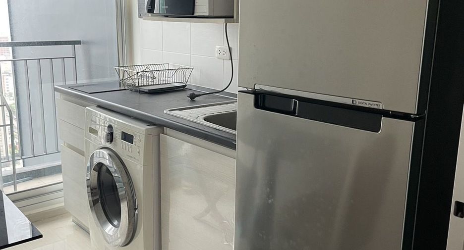 For rent 1 bed condo in Huai Khwang, Bangkok