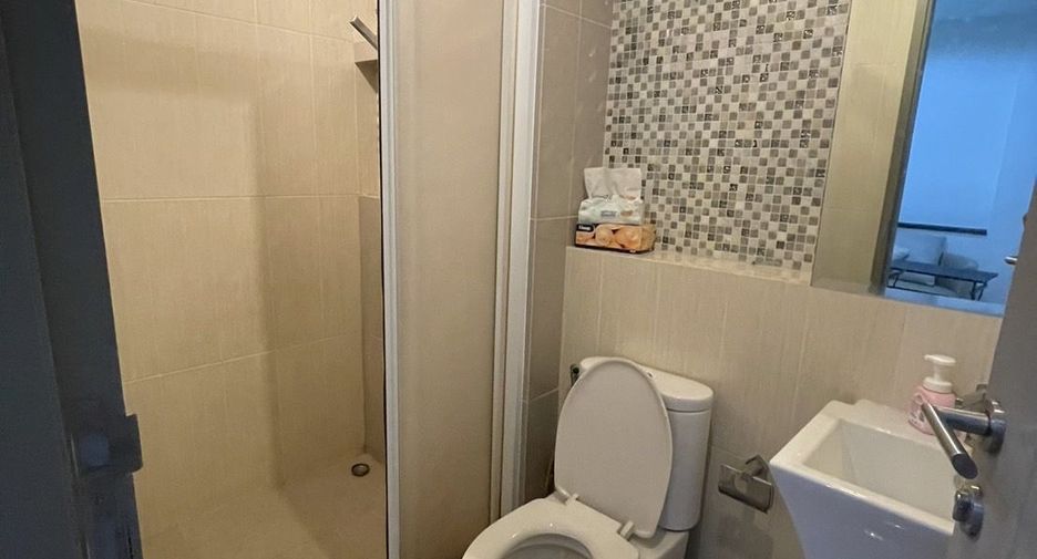 For rent 1 bed condo in Huai Khwang, Bangkok