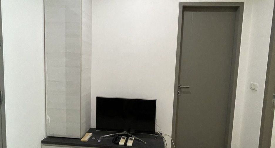 For rent 1 bed condo in Huai Khwang, Bangkok