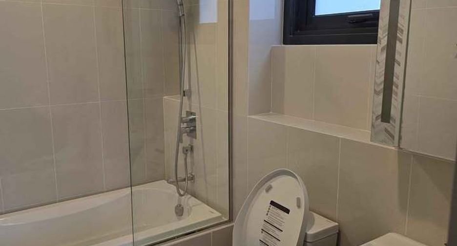 For sale 2 bedrooms condo in Khlong Toei, Bangkok