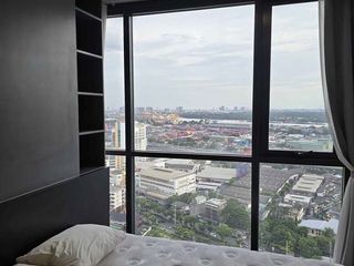 Condo en venta de 2 habitaciones en Khlong Toei, Bangkok