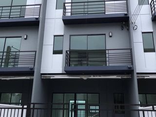 For sale 3 bedrooms house in Prawet, Bangkok
