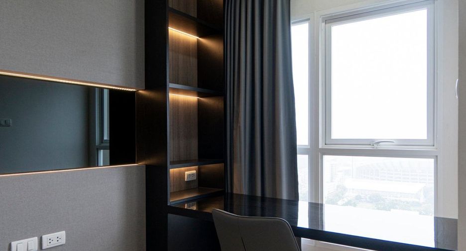 À louer studio condo à Huai Khwang, Bangkok