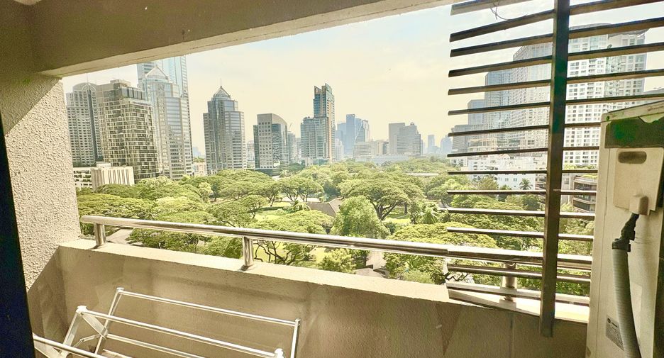 For rent 2 bedrooms condo in Pathum Wan, Bangkok