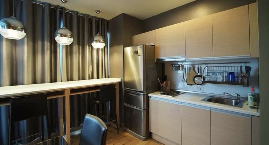 For sale 1 bed condo in Huai Khwang, Bangkok
