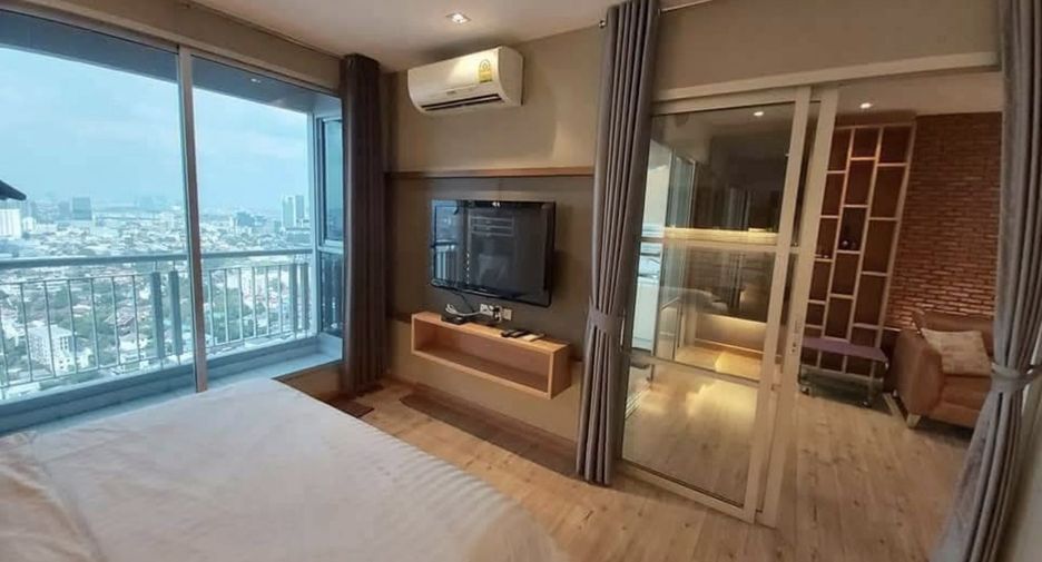 For sale 1 bed condo in Huai Khwang, Bangkok