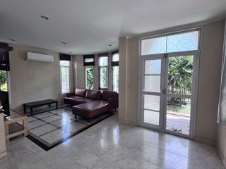 À louer 3 chambres maison à Mueang Samut Prakan, Samut Prakan