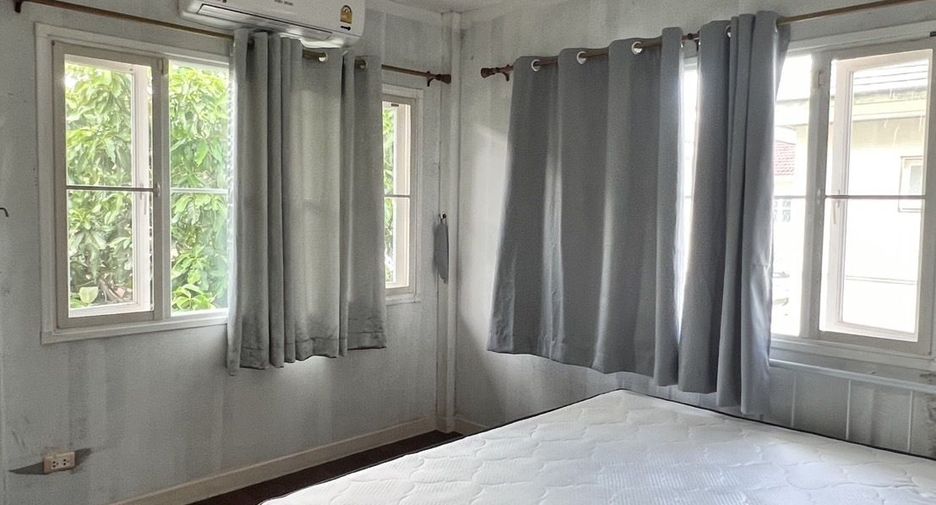 For rent 3 bedrooms house in Mueang Samut Prakan, Samut Prakan