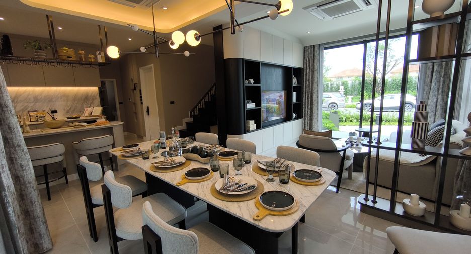 For sale 3 bedrooms house in Bang Phli, Samut Prakan