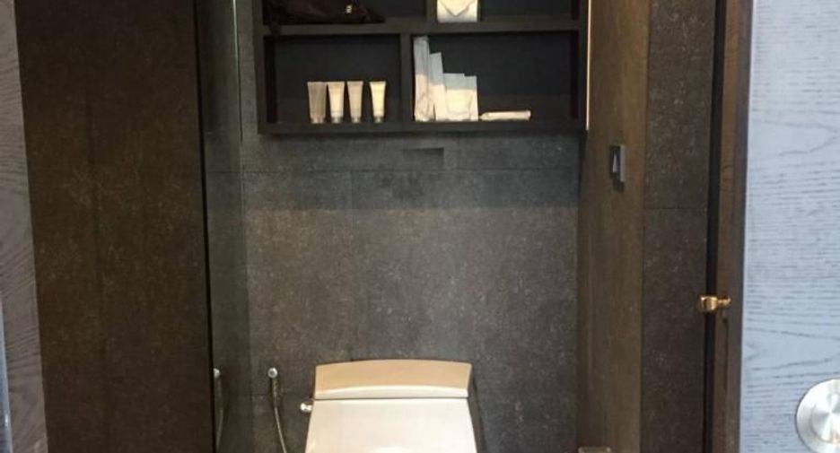 For sale 2 ベッドルーム condo in Kathu, Phuket