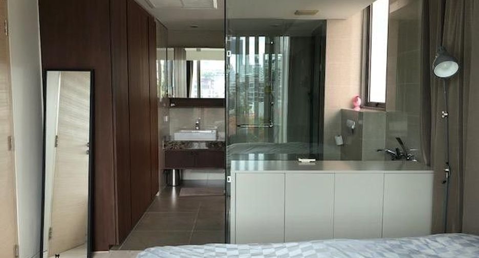 À vendre et à louer 2 chambres condo à Watthana, Bangkok