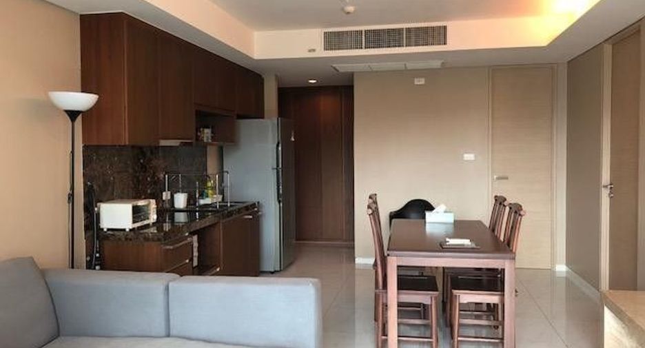 À vendre et à louer 2 chambres condo à Watthana, Bangkok