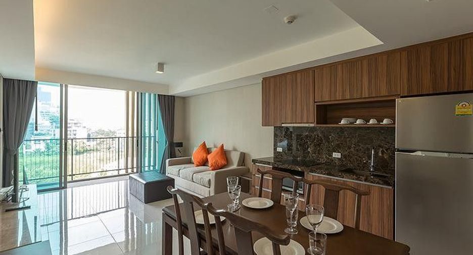 À vendre et à louer 2 chambres condo à Watthana, Bangkok