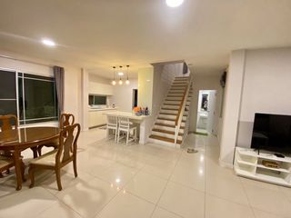 For rent 4 bedrooms house in Prawet, Bangkok