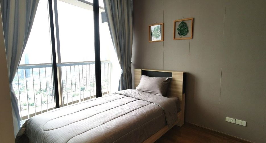 For rent 2 bedrooms condo in Khlong Toei, Bangkok