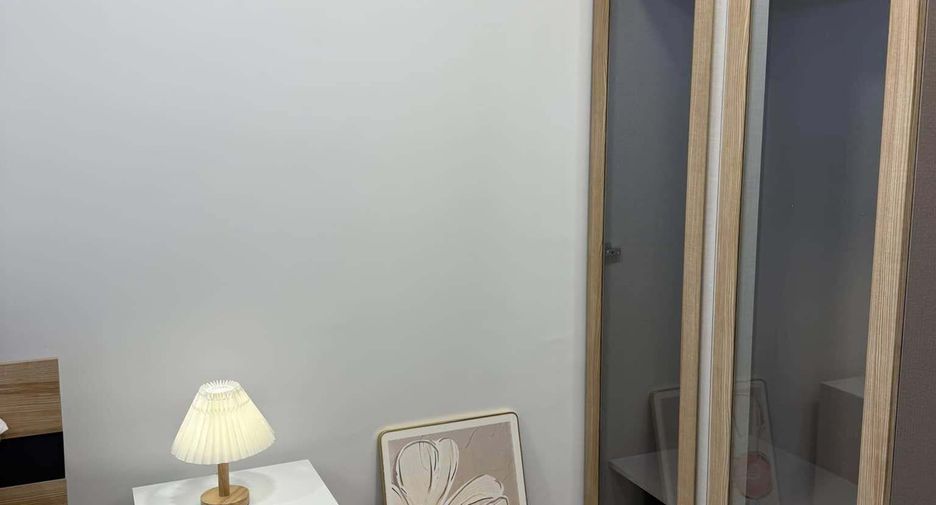For rent 2 bedrooms condo in Phra Khanong, Bangkok