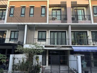For rent 3 ベッドルーム townhouse in Min Buri, Bangkok