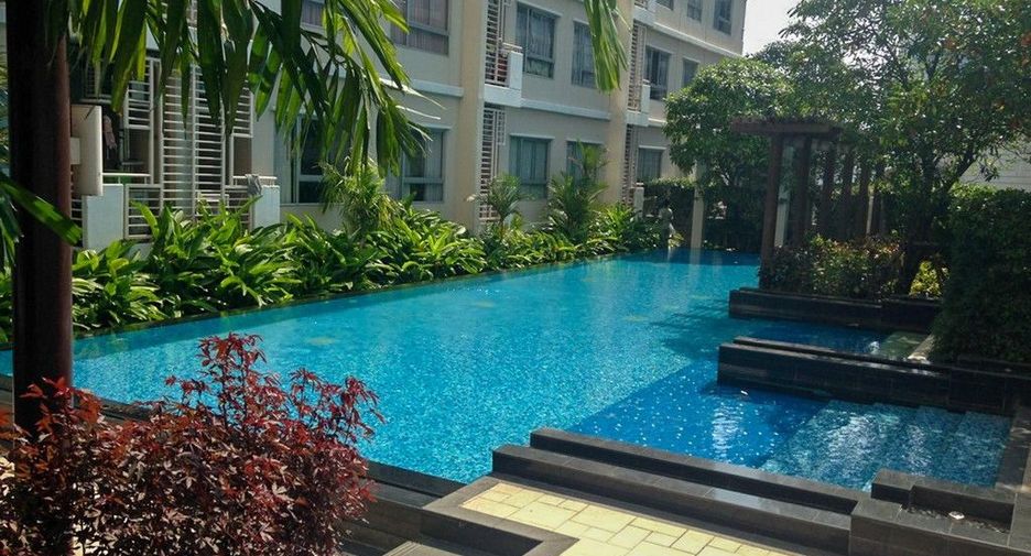 For sale 1 bed condo in Khlong Toei, Bangkok
