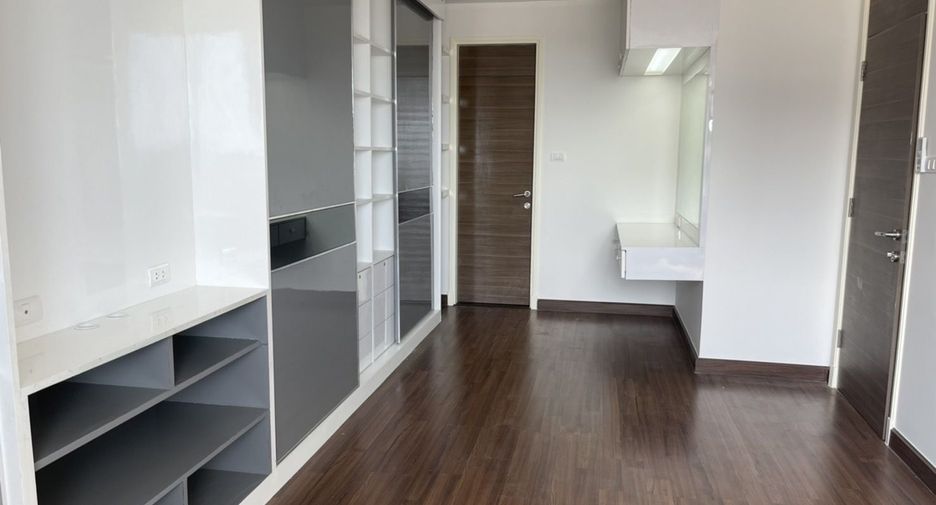 For sale and for rent 2 bedrooms condo in Yan Nawa, Bangkok
