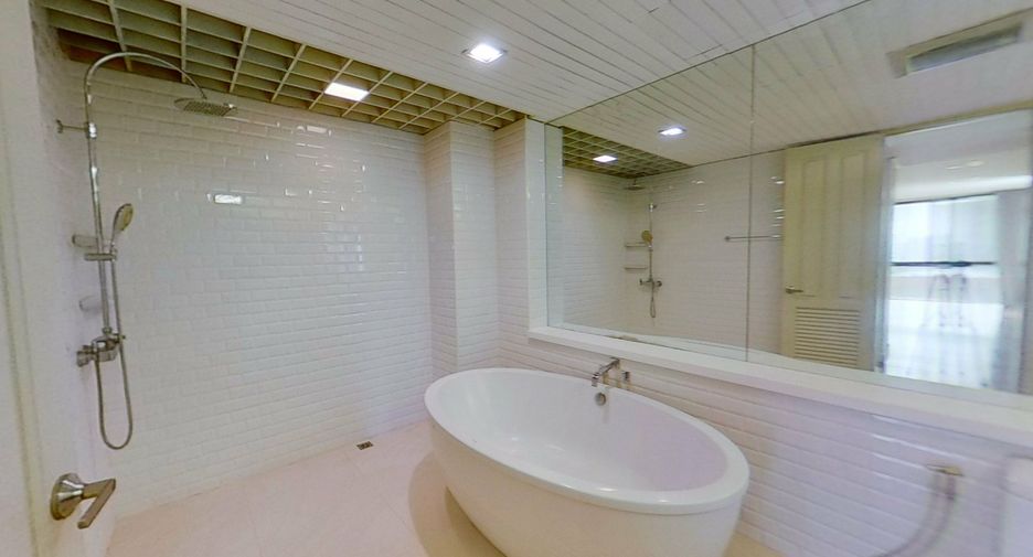 Condo en alquiler de 2 habitaciones en Pathum Wan, Bangkok