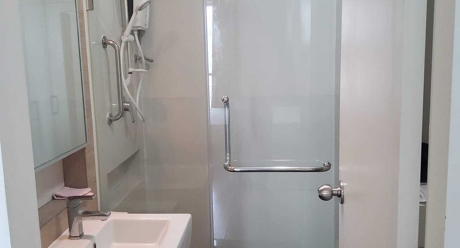 For rent 1 bed condo in Pathum Wan, Bangkok