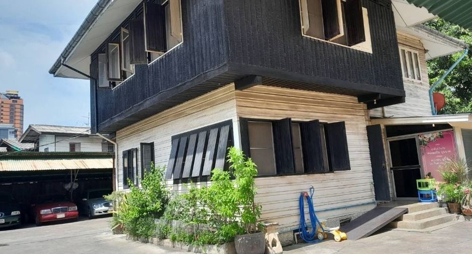 For sale land in Phaya Thai, Bangkok