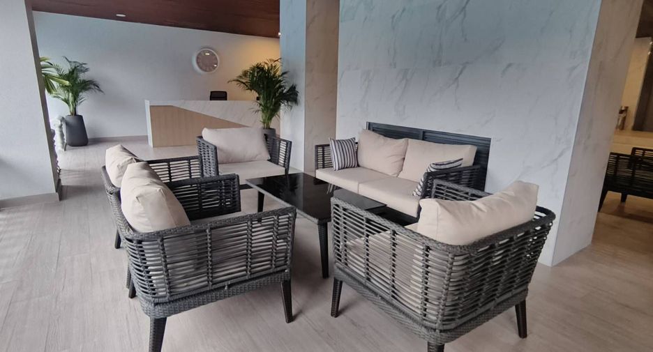 Condo en alquiler de 3 habitaciones en Khlong Toei, Bangkok