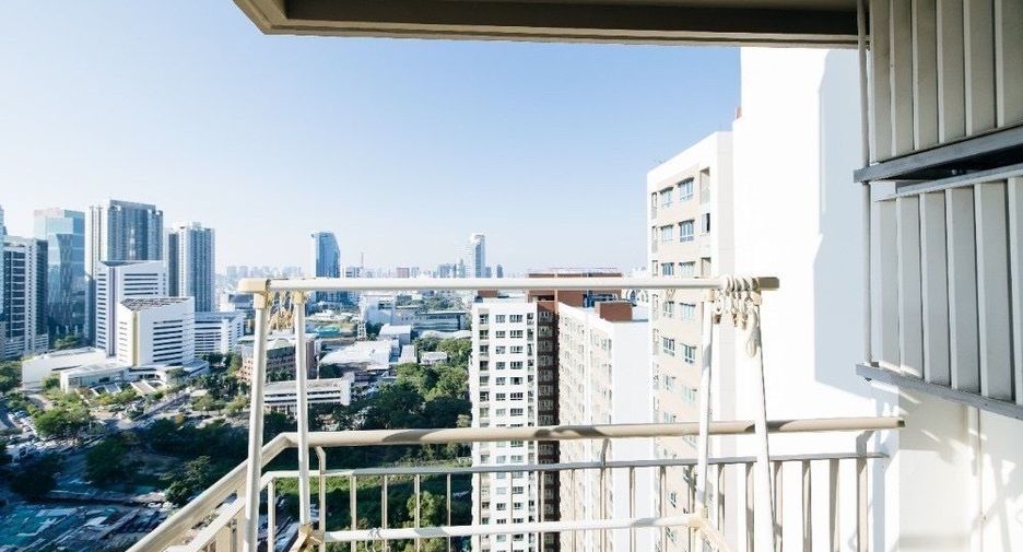 Wohnung zur Miete mit 2 Zimmer in Huai Khwang, Bangkok