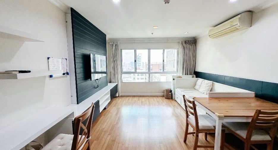 Wohnung zur Miete mit 2 Zimmer in Huai Khwang, Bangkok