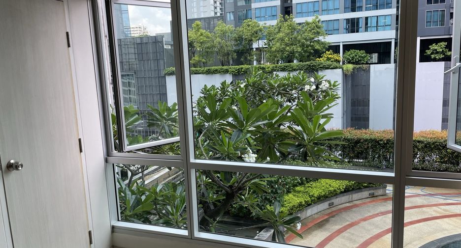 出售 2 卧室 公寓 在 Khlong Toei, 曼谷