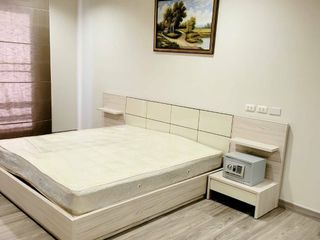 For rent 2 bedrooms condo in Huai Khwang, Bangkok