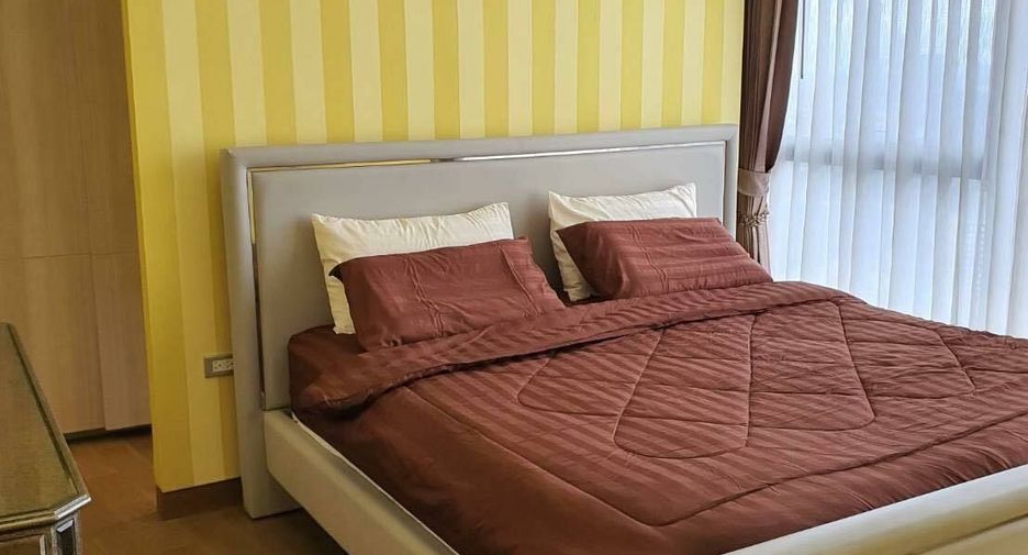 For rent 2 bedrooms condo in Khlong Toei, Bangkok