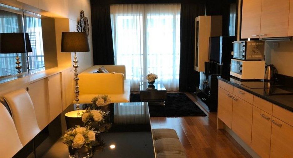 For rent 2 bedrooms condo in Pathum Wan, Bangkok