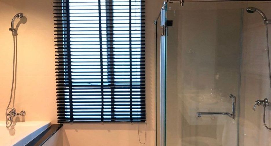 For rent 2 bedrooms condo in Pathum Wan, Bangkok