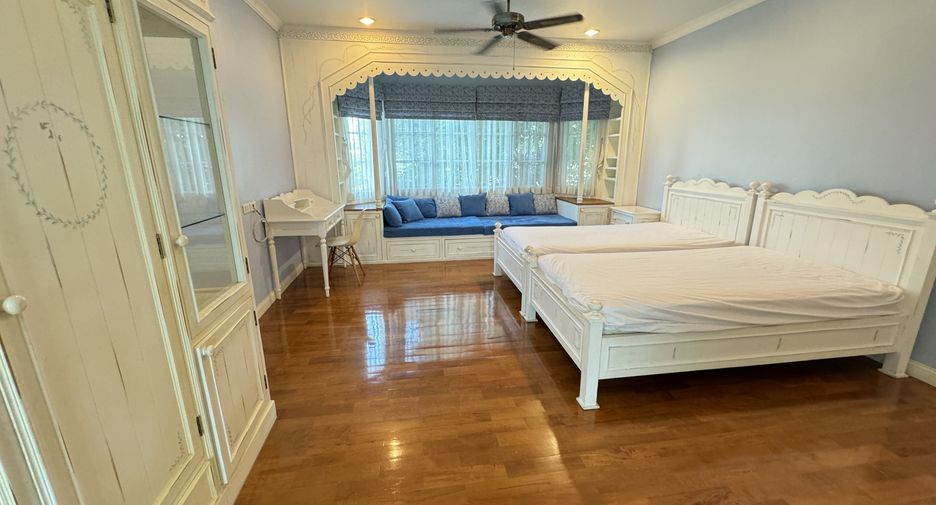 For rent 4 bedrooms house in Mueang Samut Prakan, Samut Prakan