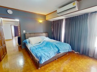 For rent 2 bedrooms condo in Phra Khanong, Bangkok