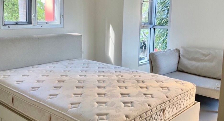 For sale 2 bedrooms condo in Phra Khanong, Bangkok