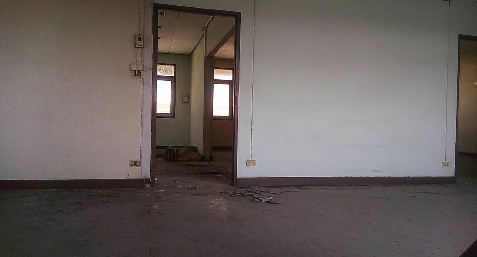 Reihenhaus zum Kauf mit 5 Zimmer in Phasi Charoen, Bangkok