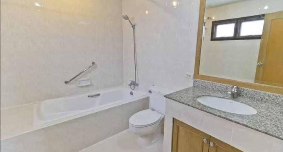 Wohnung zur Miete mit 2 Zimmer in Watthana, Bangkok