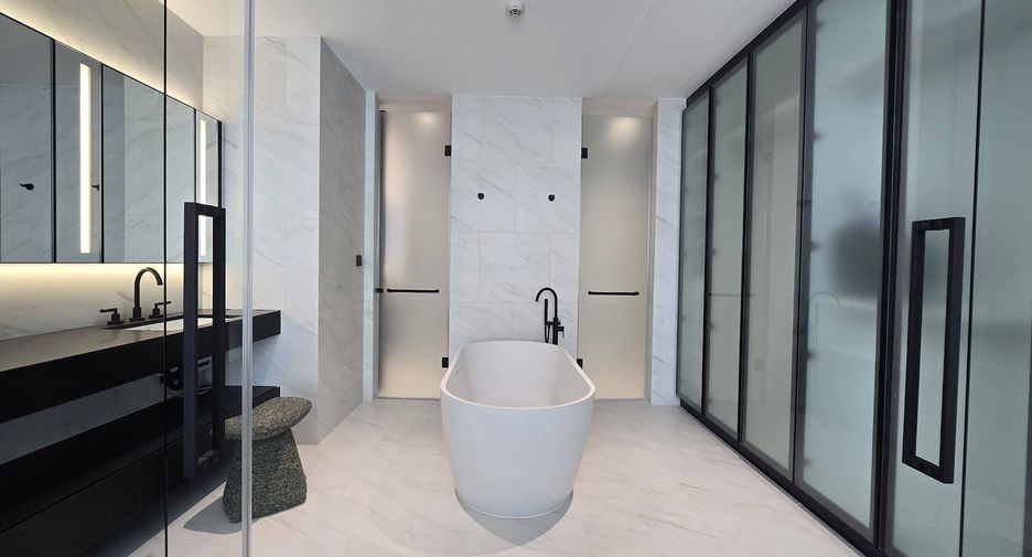 Condo en alquiler de 1 habitaciones en Sathon, Bangkok