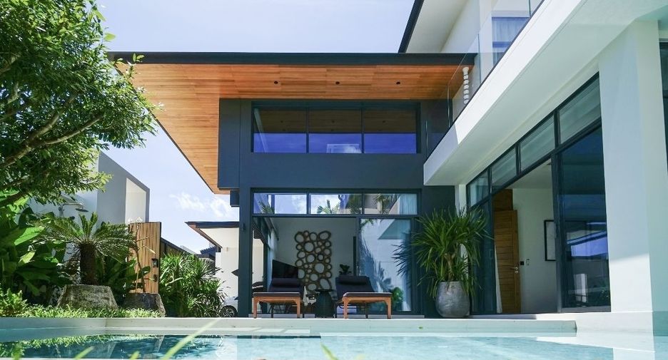 For rent 3 bedrooms villa in Mueang Phuket, Phuket